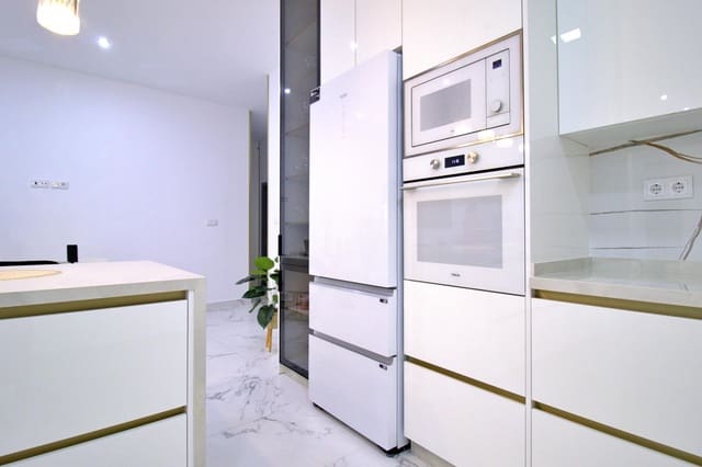 3 quarto Apartamento para venda em Elche / Elx - 199 000 € (Ref: 9200468)