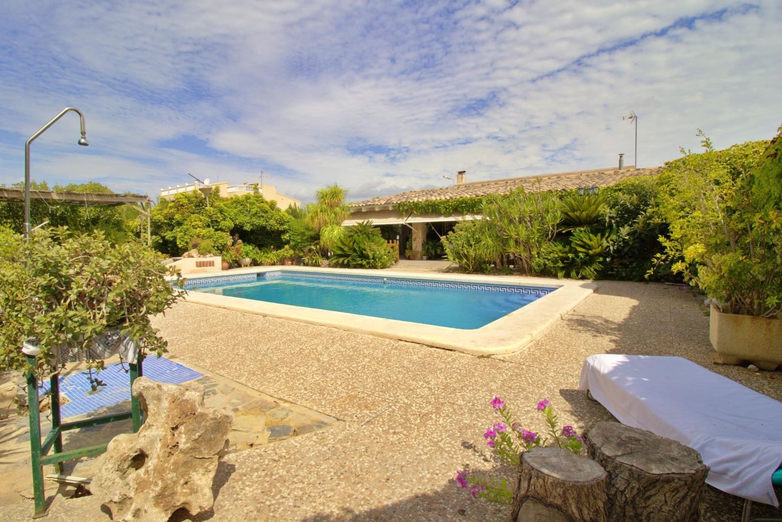 6 slaapkamer Villa te koop in La Hoya met zwembad garage - € 699.000 (Ref: 9209467)