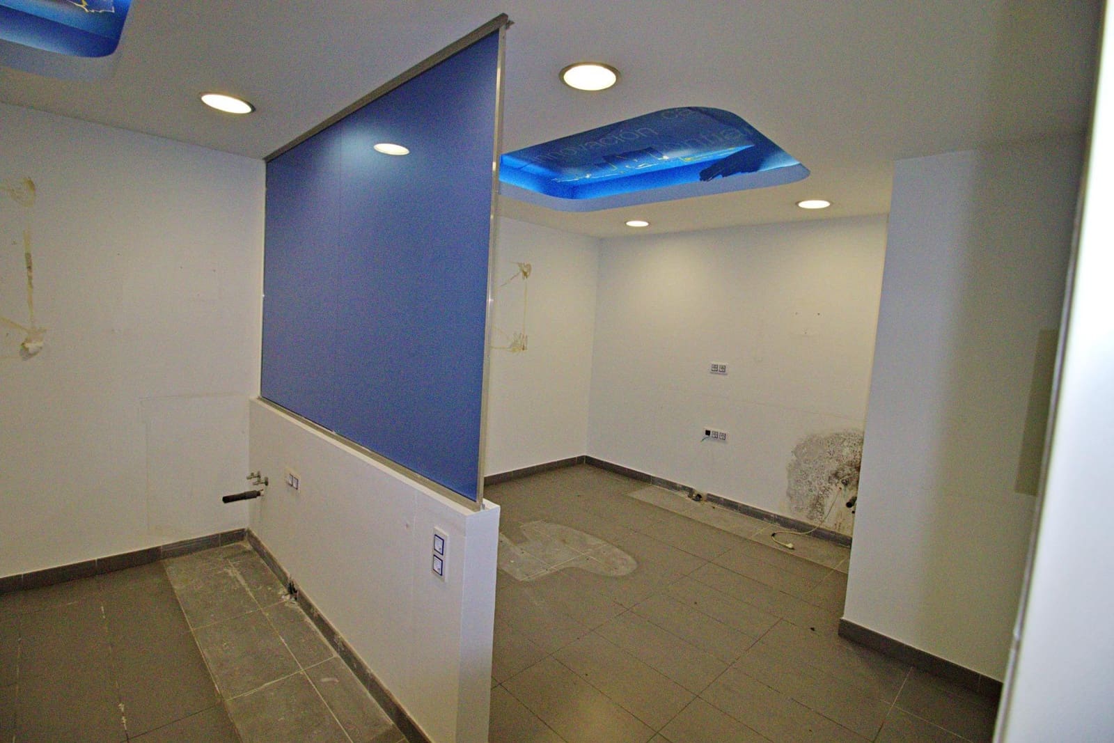 Commercial for rent in Elche / Elx - € 2,500 (Ref: 9262589)