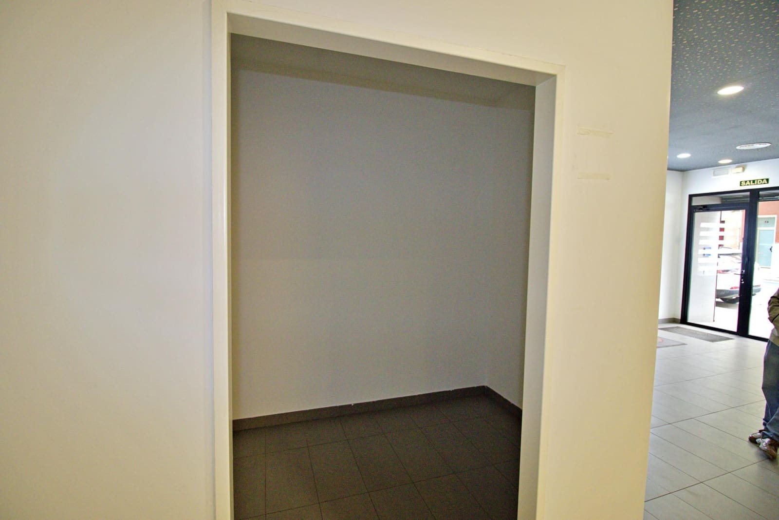 Commercial for rent in Elche / Elx - € 2,500 (Ref: 9262589)