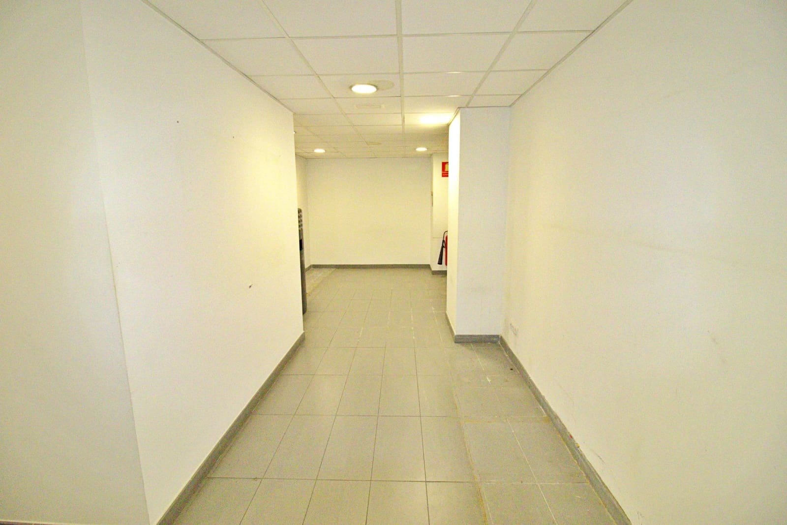 Commercial for rent in Elche / Elx - € 2,500 (Ref: 9262589)