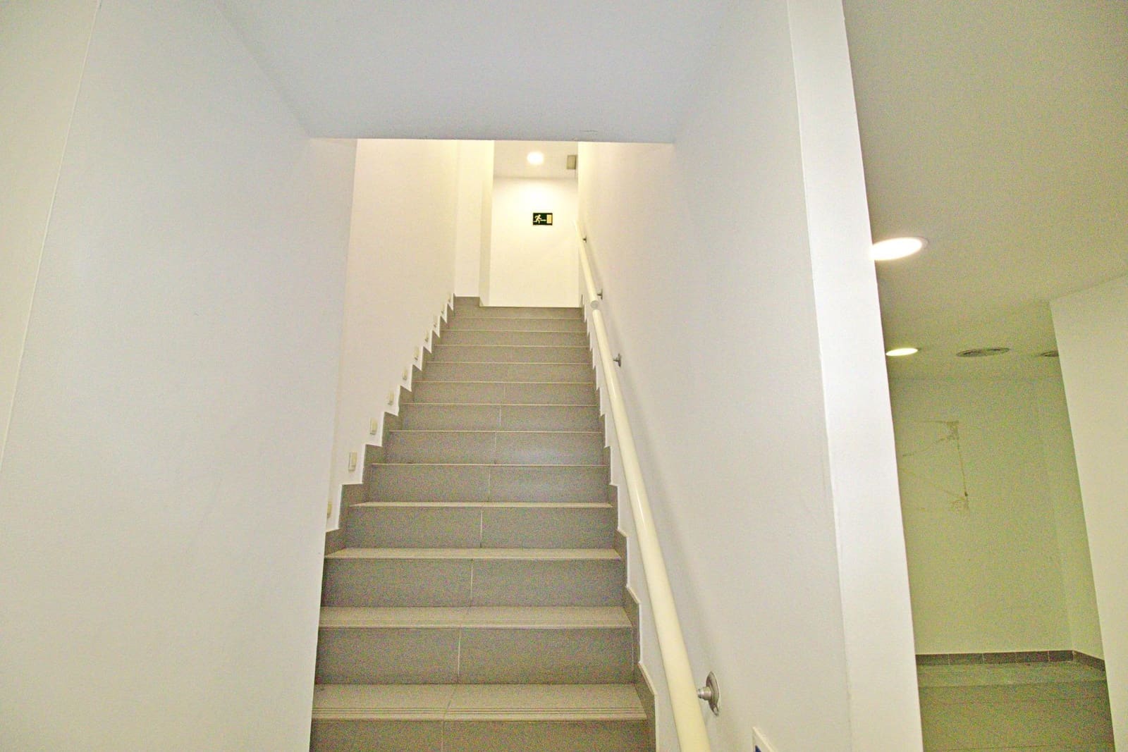 Commercial for rent in Elche / Elx - € 2,500 (Ref: 9262589)