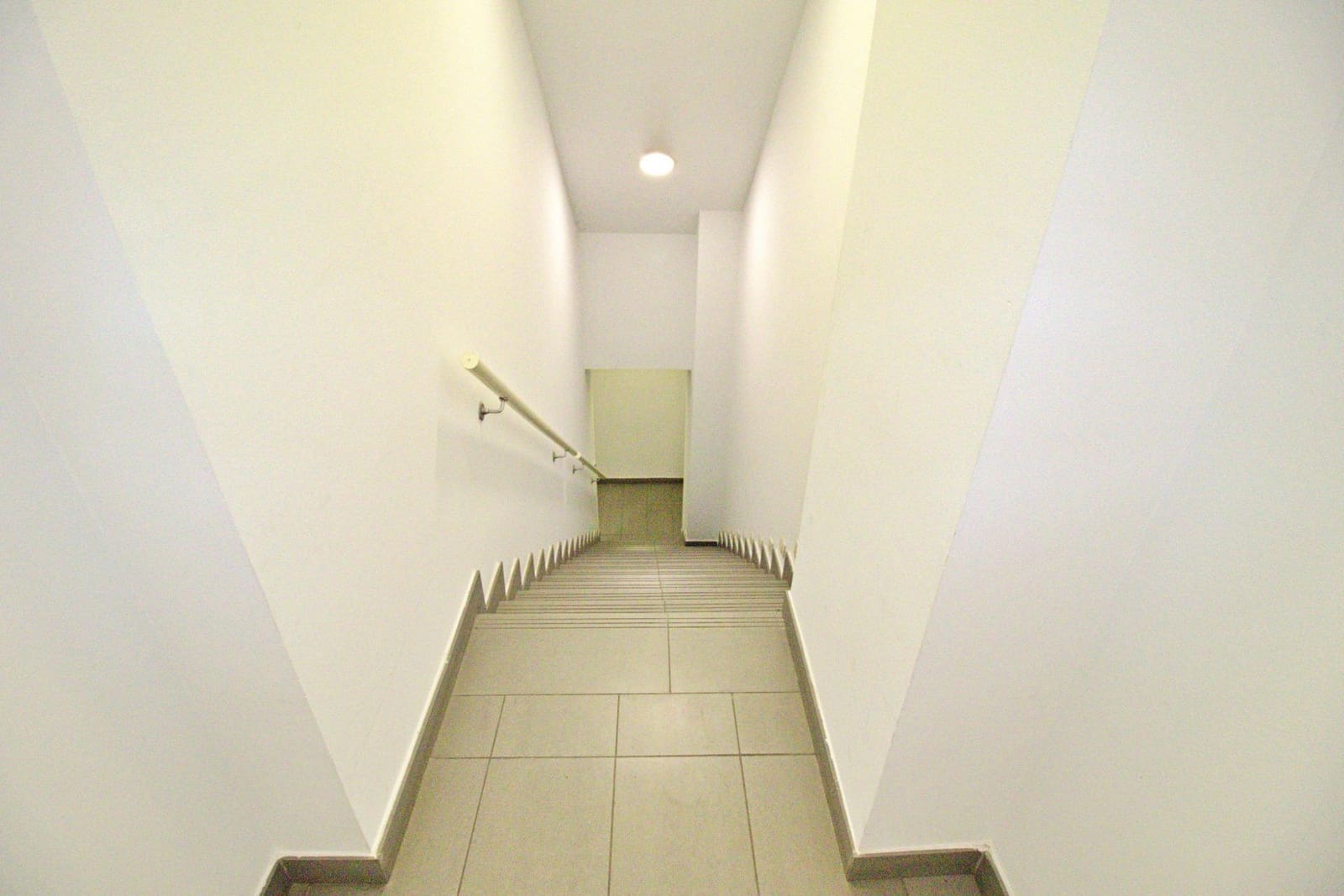 Commercial for rent in Elche / Elx - € 2,500 (Ref: 9262589)