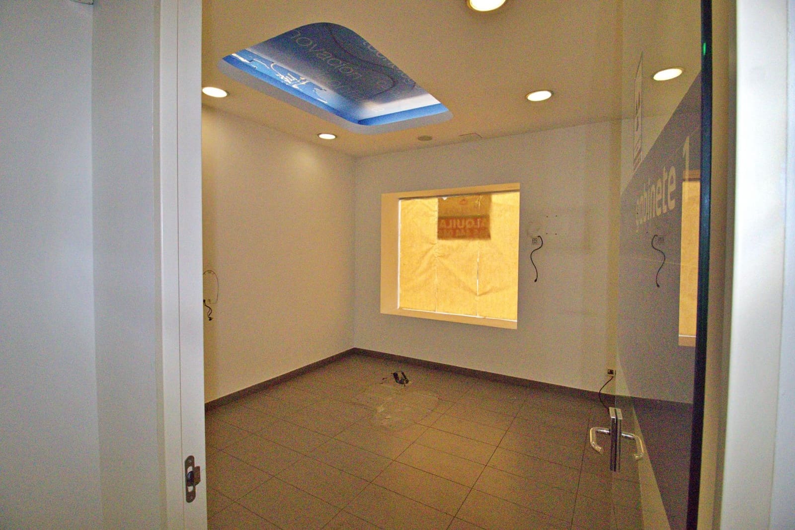 Commercial for rent in Elche / Elx - € 2,500 (Ref: 9262589)