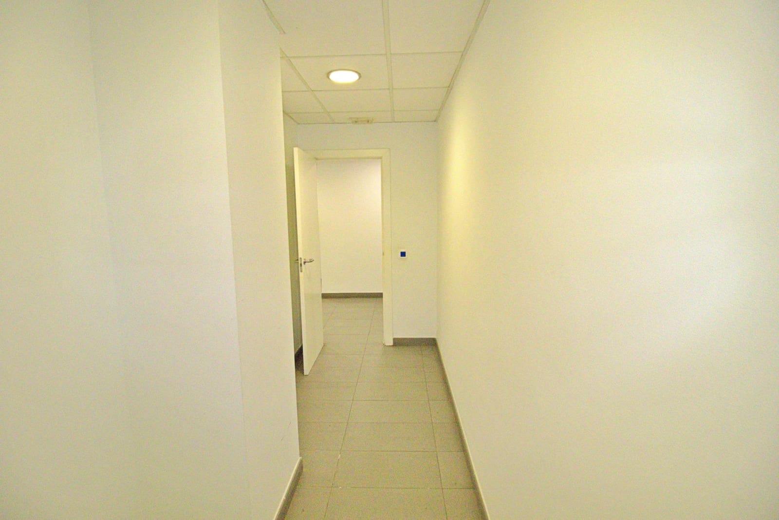 Commercial for rent in Elche / Elx - € 2,500 (Ref: 9262589)