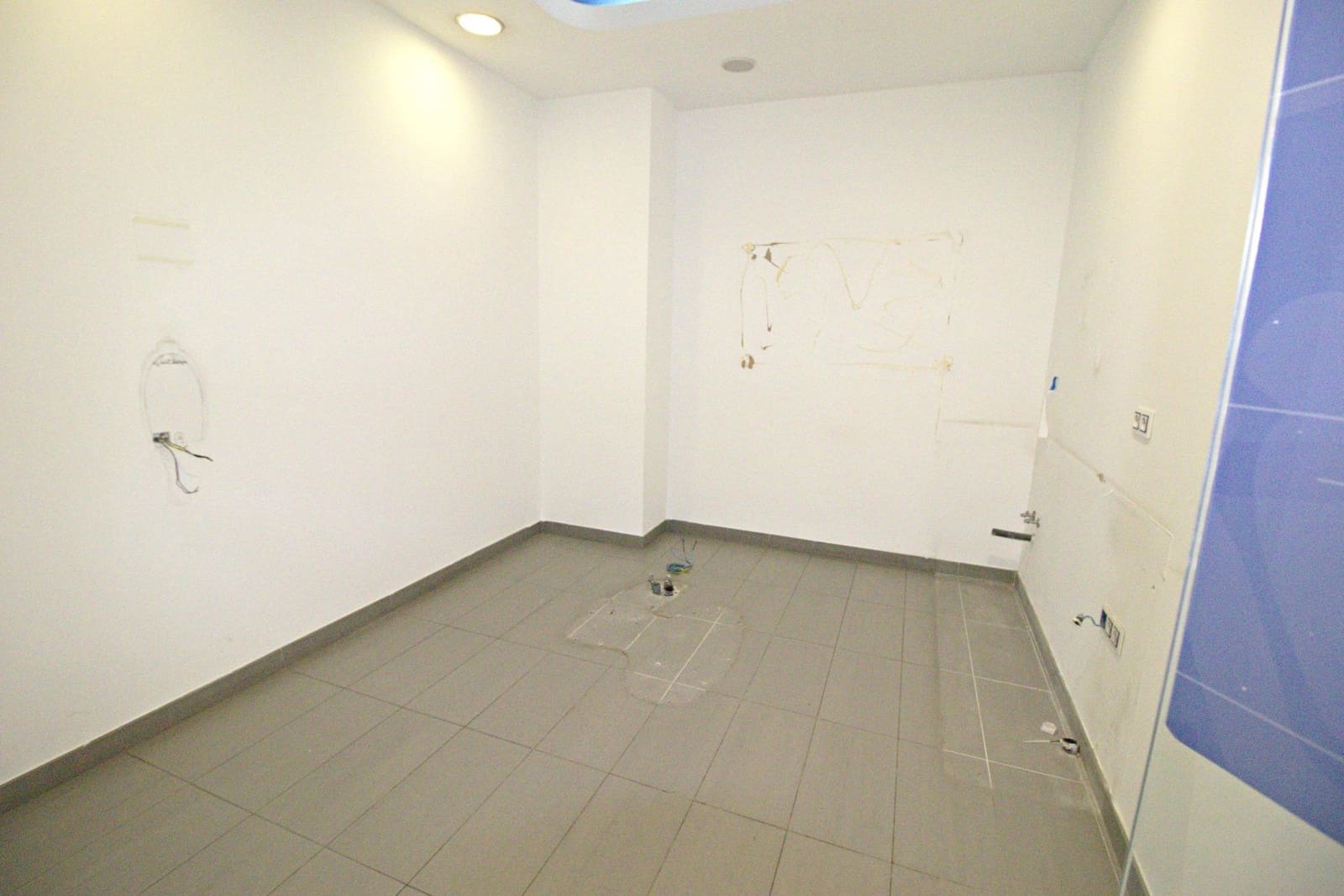 Commercial for rent in Elche / Elx - € 2,500 (Ref: 9262589)