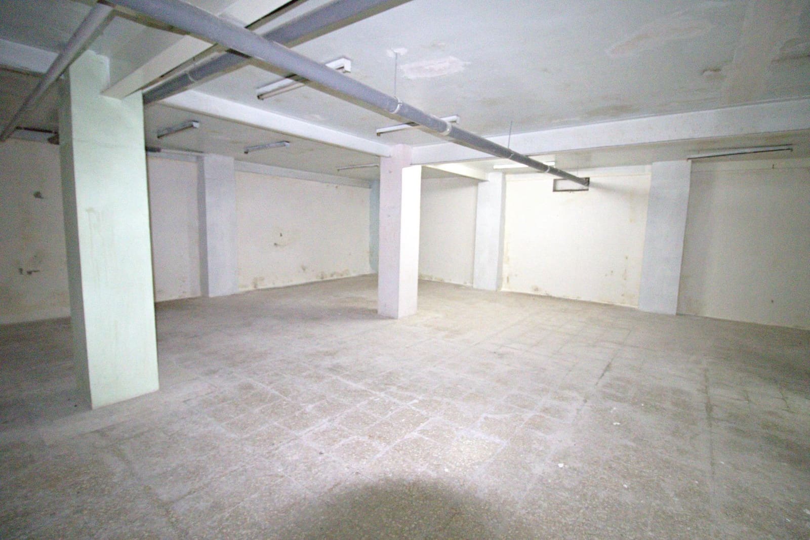 Commercial for rent in Elche / Elx - € 2,500 (Ref: 9262589)