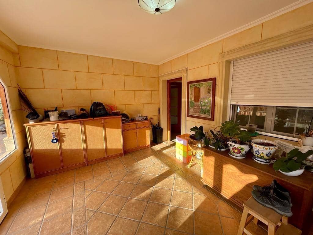 Chalet de 4 habitaciones en Albatera en venta con piscina garaje - 395.000 € (Ref: 9264505)