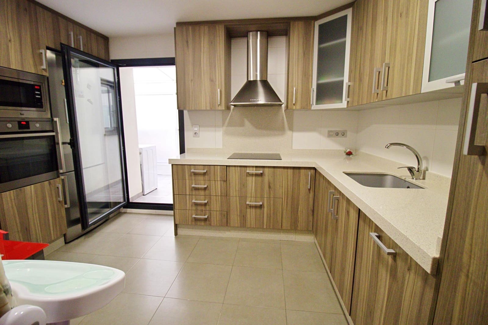 3 bedroom Apartment for sale in Elche / Elx with pool garage - € 210,000 (Ref: 9264506)