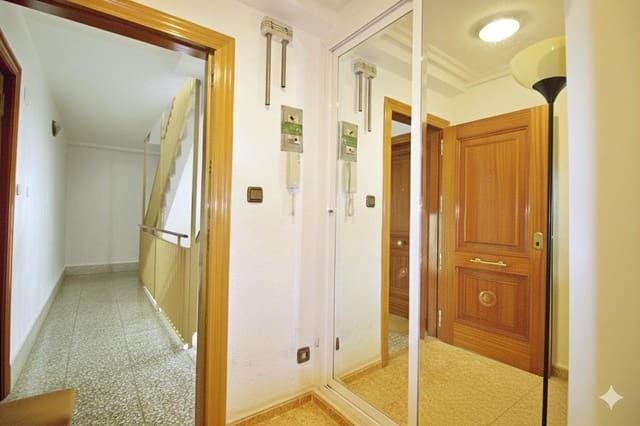 3 quarto Apartamento para venda em Elche / Elx - 126 000 € (Ref: 9265827)