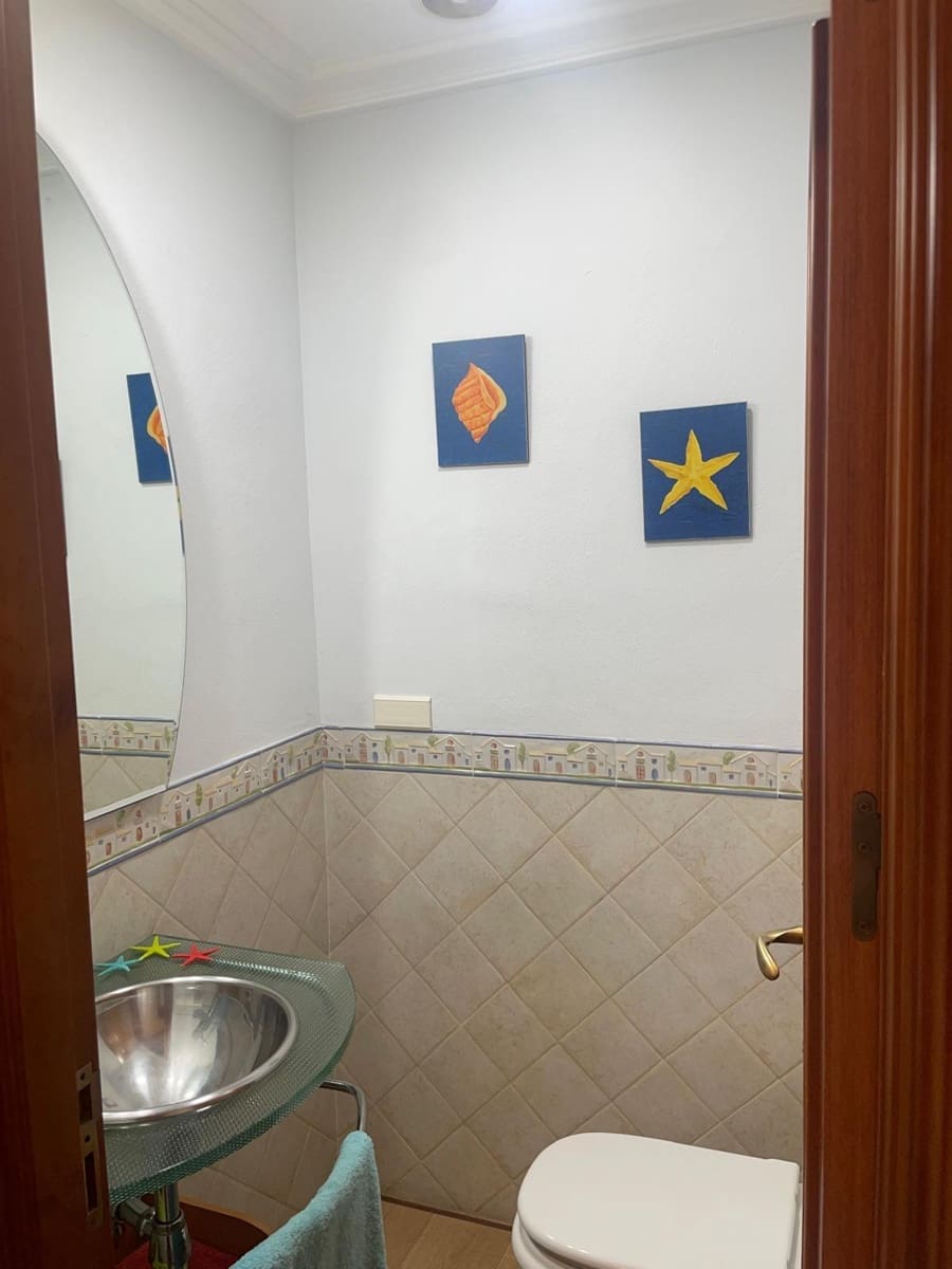 3 soverom Rekkehus til salgs i Elche / Elx med svømmebasseng garasje - € 445 000 (Ref: 9312861)