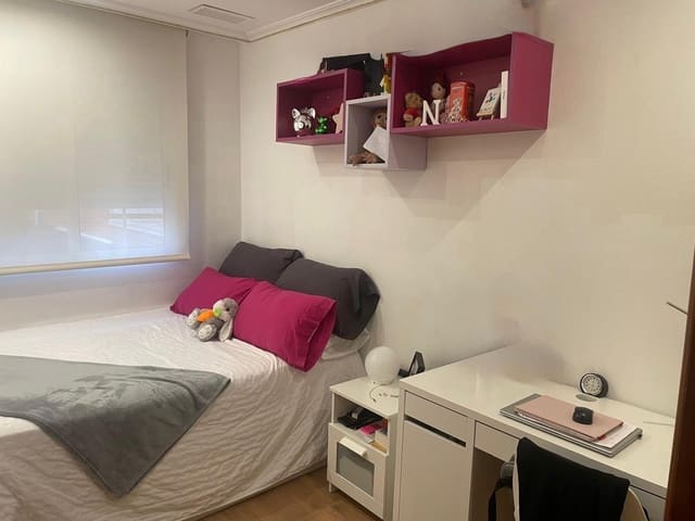 3 soverom Rekkehus til salgs i Elche / Elx med svømmebasseng garasje - € 445 000 (Ref: 9312861)