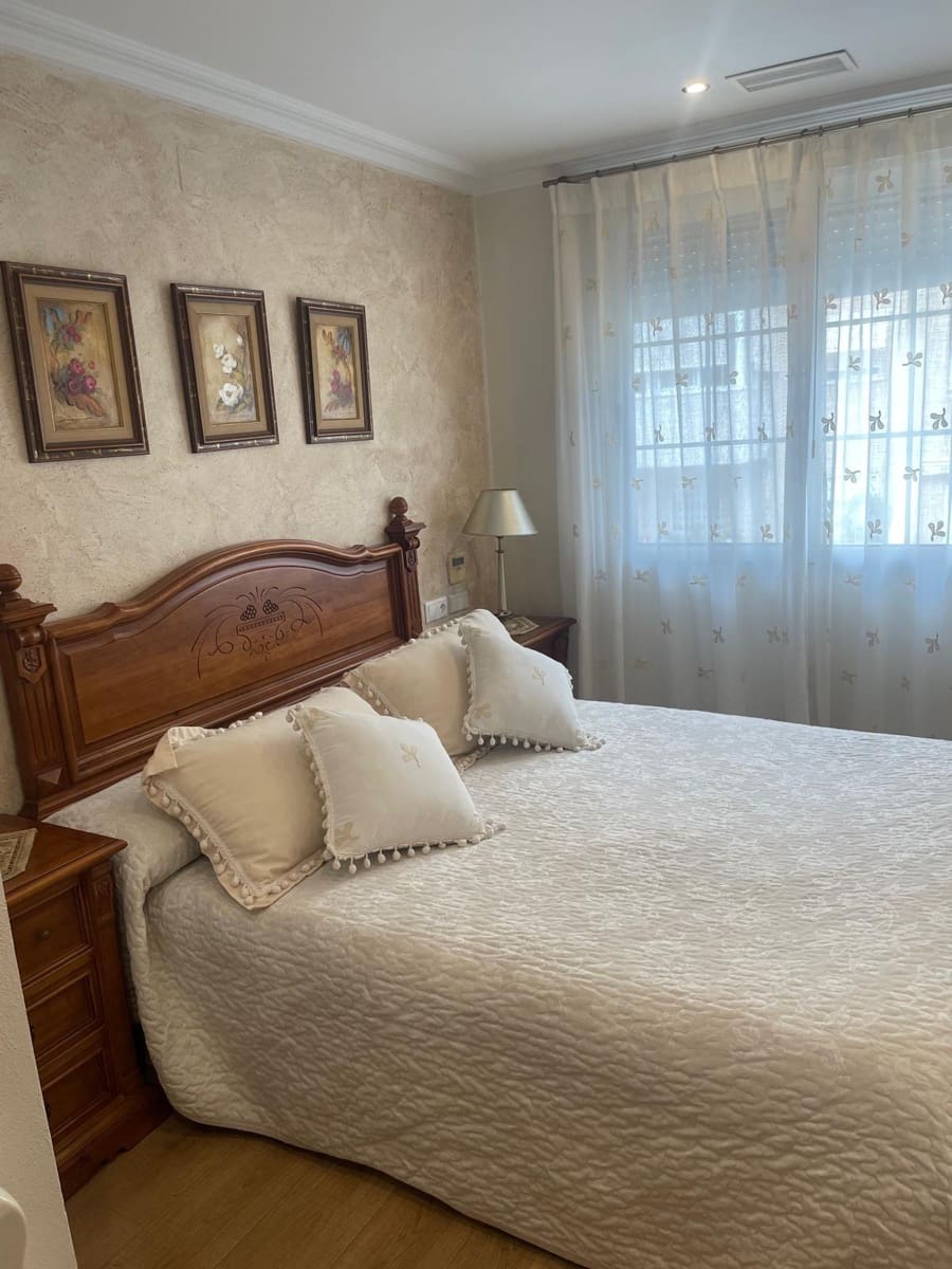 3 quarto Moradia em Banda para venda em Elche / Elx com piscina garagem - 445 000 € (Ref: 9312861)