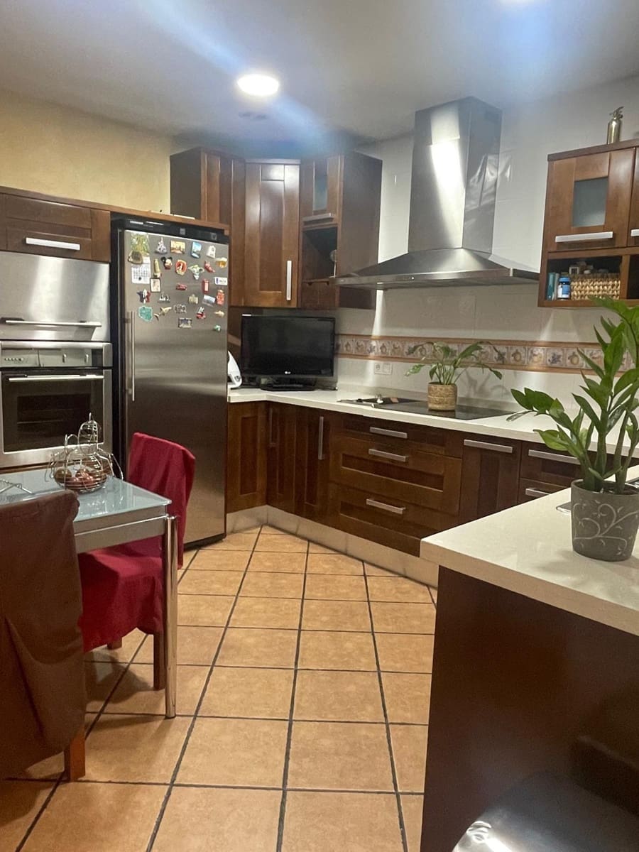 3 quarto Moradia em Banda para venda em Elche / Elx com piscina garagem - 445 000 € (Ref: 9312861)