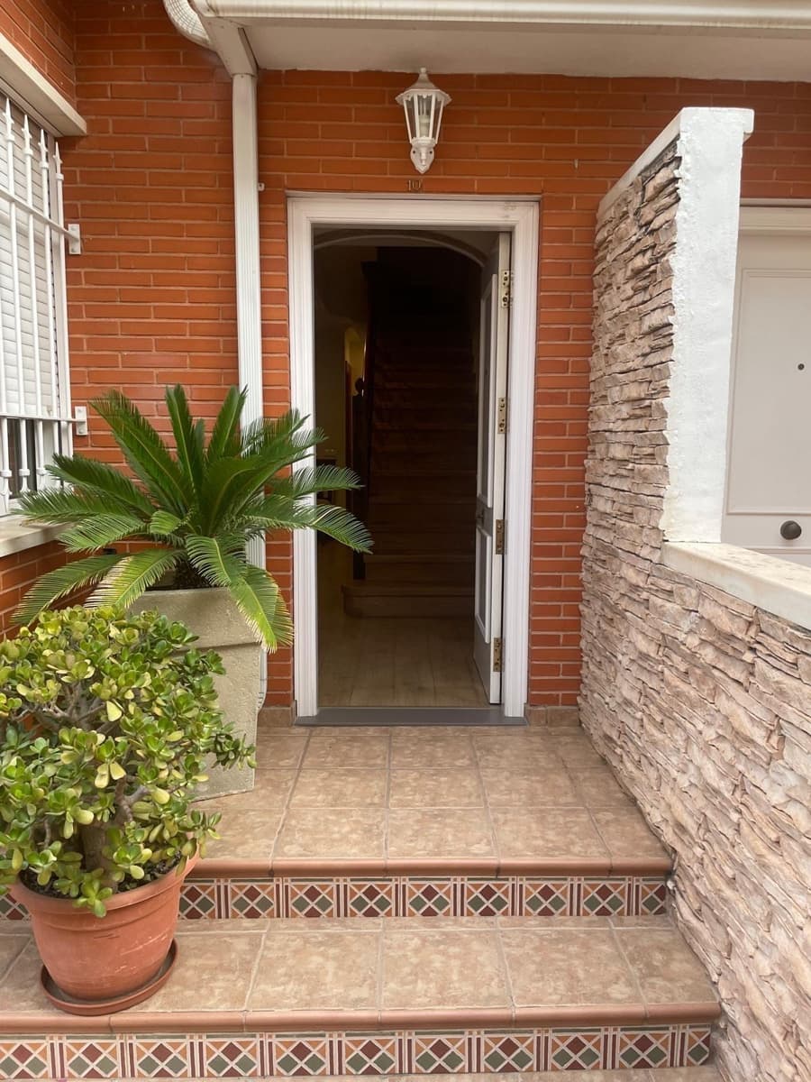 3 quarto Moradia em Banda para venda em Elche / Elx com piscina garagem - 445 000 € (Ref: 9312861)