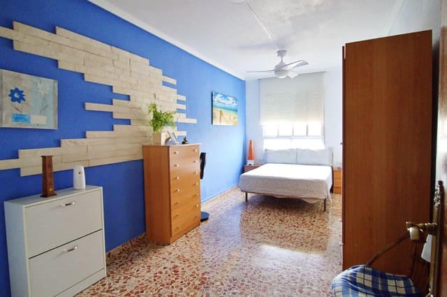 Piso de 4 habitaciones en Elche / Elx en venta con garaje - 158.000 € (Ref: 9344766)