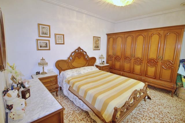 3 sovrum Lägenhet till salu i Elche / Elx med garage - 195 000 € (Ref: 9344767)