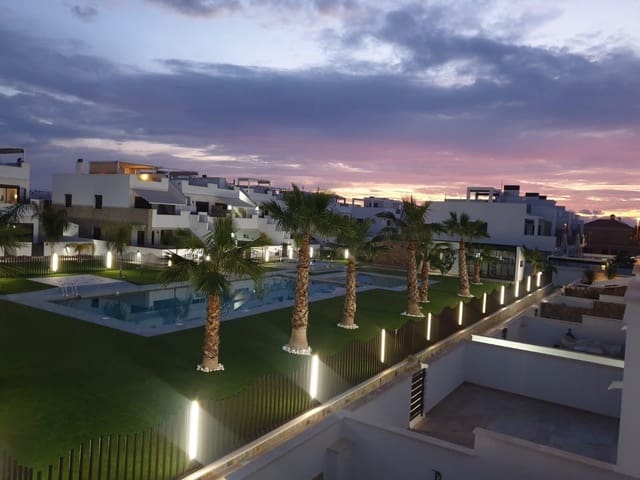 3 soveværelse Bungalow til salg i Torre de la Horadada, Pilar de la Horadada - € 485.000 (Ref: 9374020)