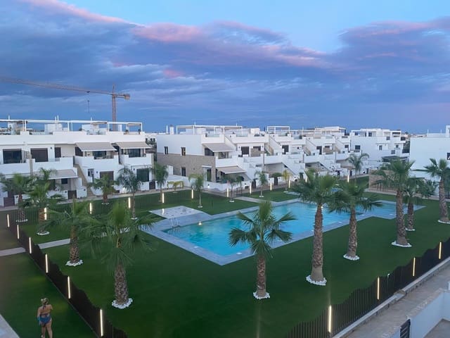 3 soveværelse Bungalow til salg i Torre de la Horadada, Pilar de la Horadada - € 485.000 (Ref: 9374020)