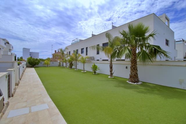 3 soveværelse Bungalow til salg i Torre de la Horadada, Pilar de la Horadada - € 485.000 (Ref: 9374020)