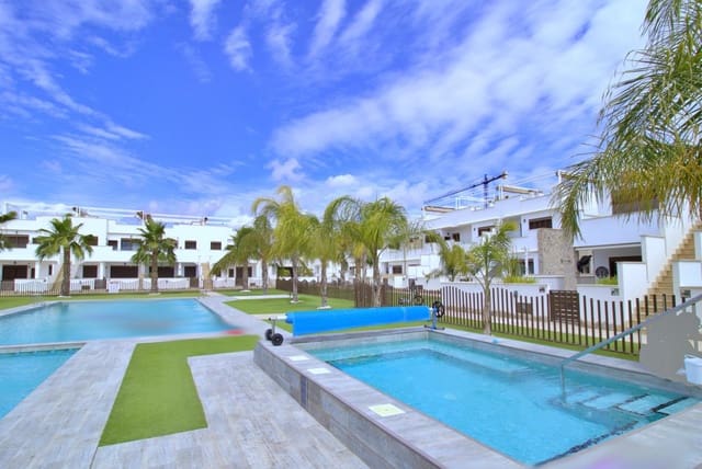 3 soveværelse Bungalow til salg i Torre de la Horadada, Pilar de la Horadada - € 485.000 (Ref: 9374020)