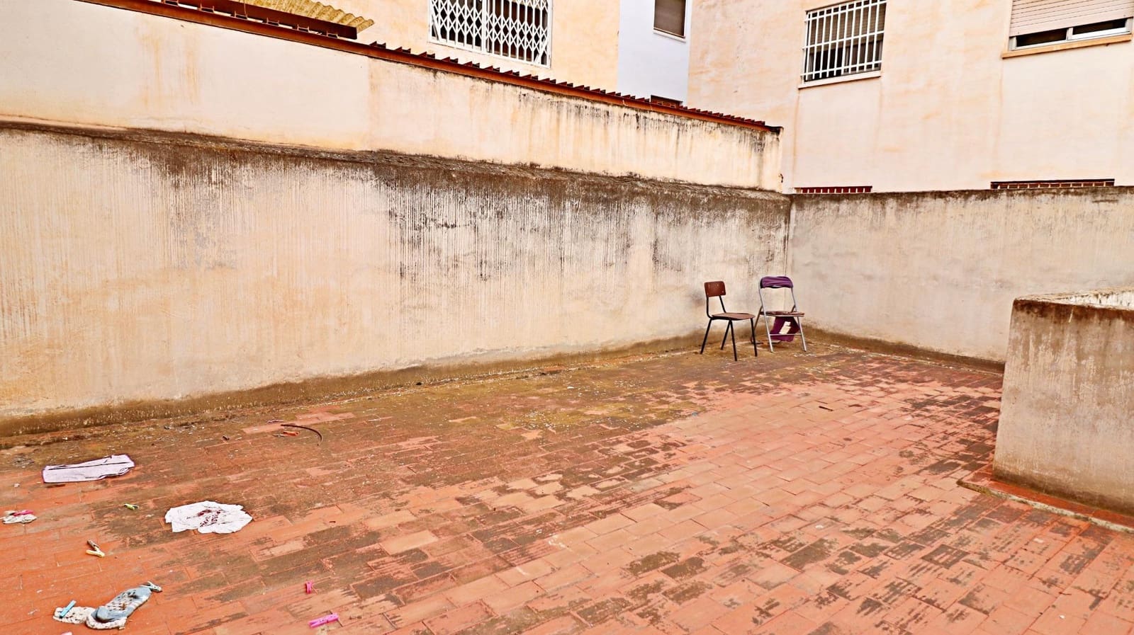 Erhverv til salg i Elche / Elx - € 135.000 (Ref: 9387905)