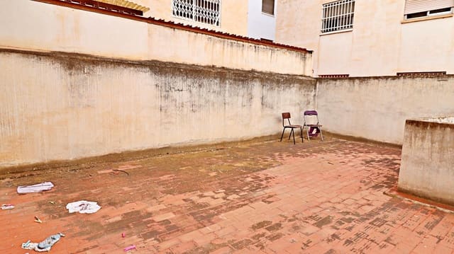 Local Comercial en Elche / Elx en venta - 135.000 € (Ref: 9387905)