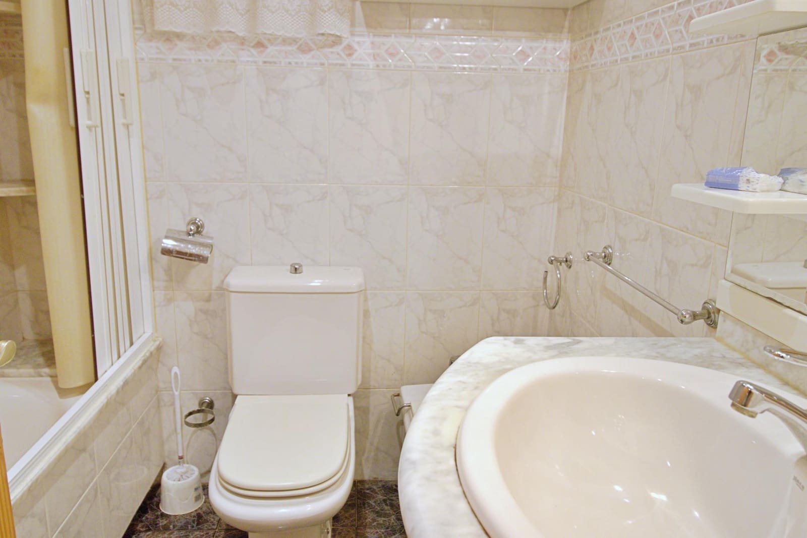 2 makuuhuone Asunto myytävänä paikassa Elche / Elx - 135 000 € (Ref: 9403383)