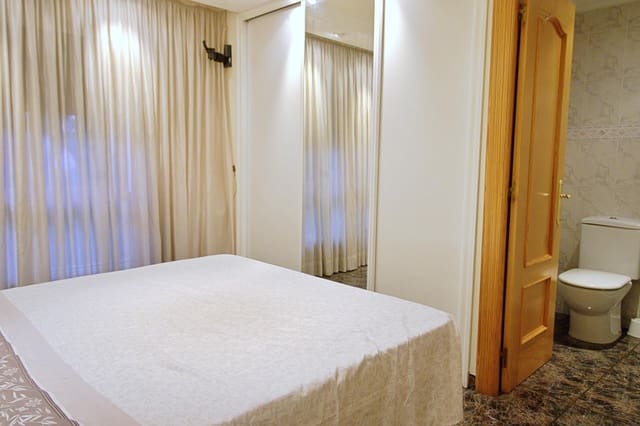 2 makuuhuone Asunto myytävänä paikassa Elche / Elx - 135 000 € (Ref: 9403383)