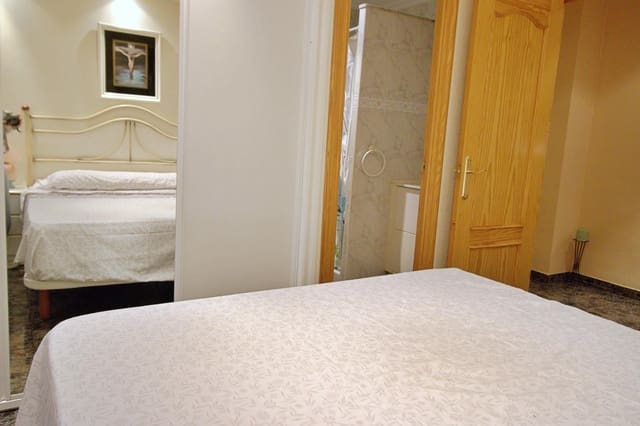 2 makuuhuone Asunto myytävänä paikassa Elche / Elx - 135 000 € (Ref: 9403383)