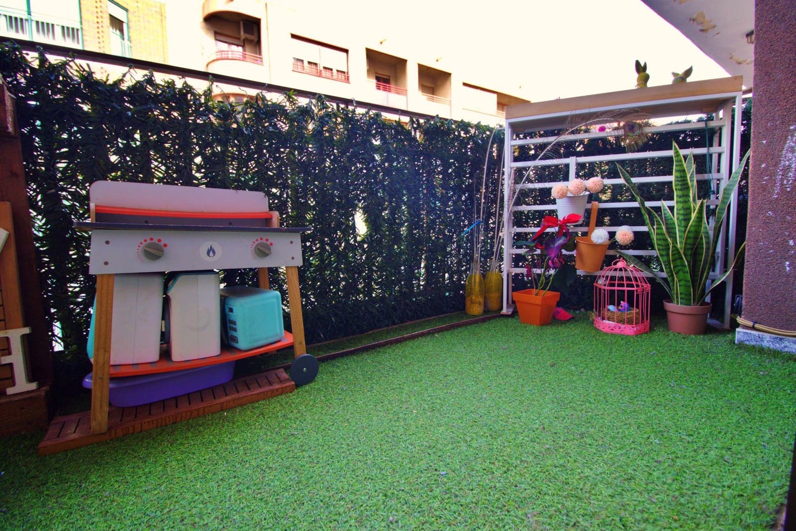 4 bedroom Flat for sale in Elche / Elx with garage - € 179,000 (Ref: 9403384)