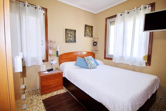 3 soveværelse Lejlighed til salg i Ciudad de Asís, Alicante by - € 140.000 (Ref: 9427210)