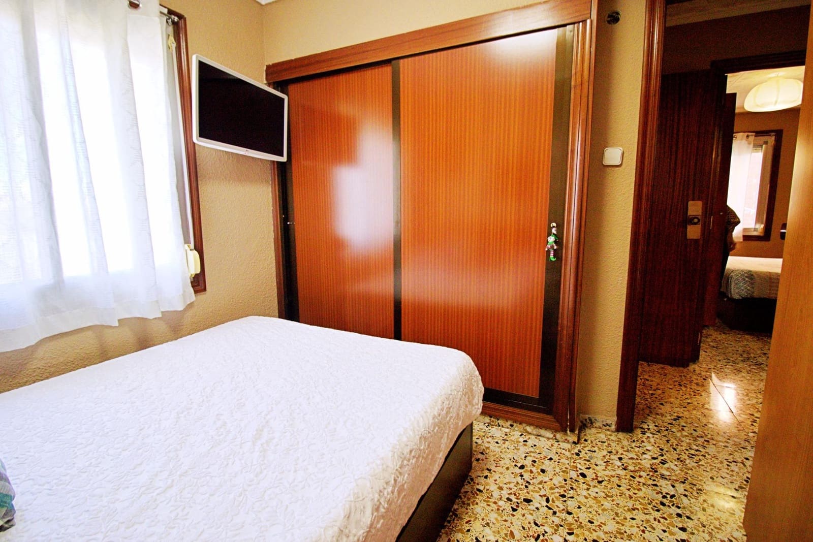 3 soveværelse Lejlighed til salg i Alicante by - € 140.000 (Ref: 9427210)