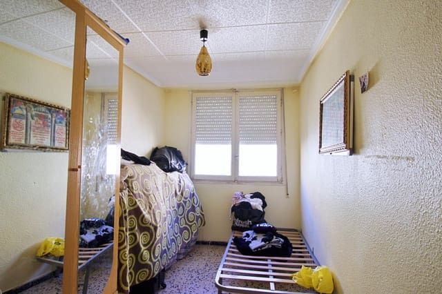 4 soveværelse Lejlighed til salg i Elche / Elx - € 120.000 (Ref: 9427212)
