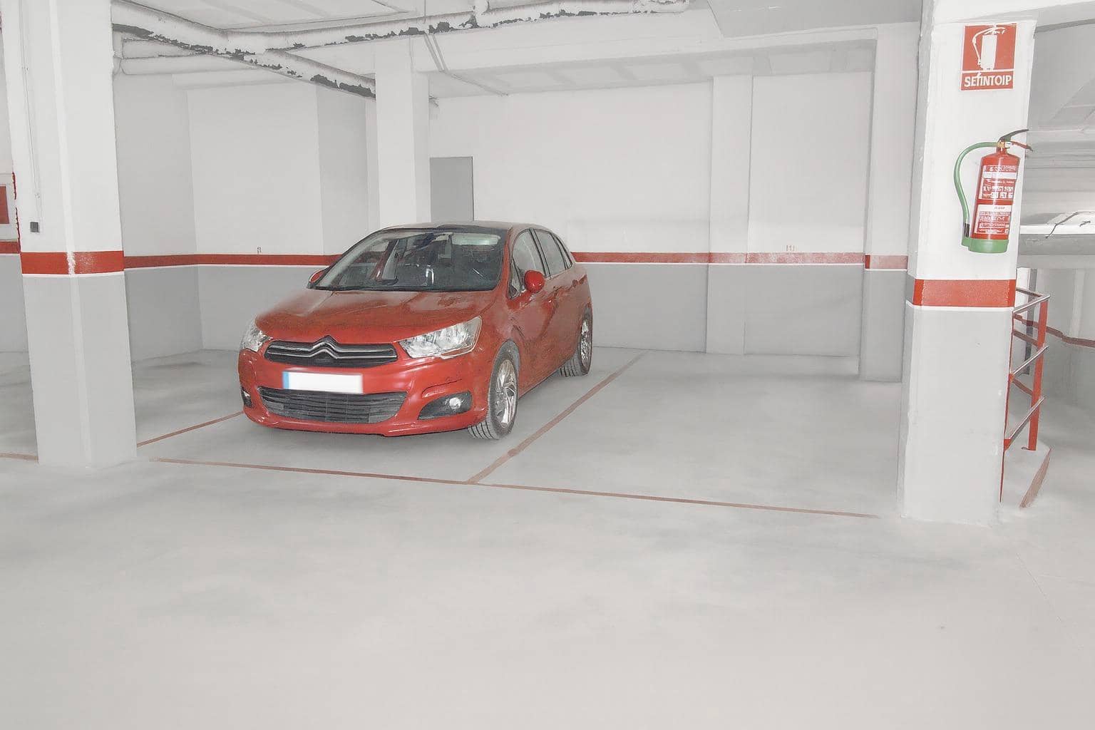 Garage zu verkaufen in Elche / Elx - 12.000 € (Ref: 9427213)