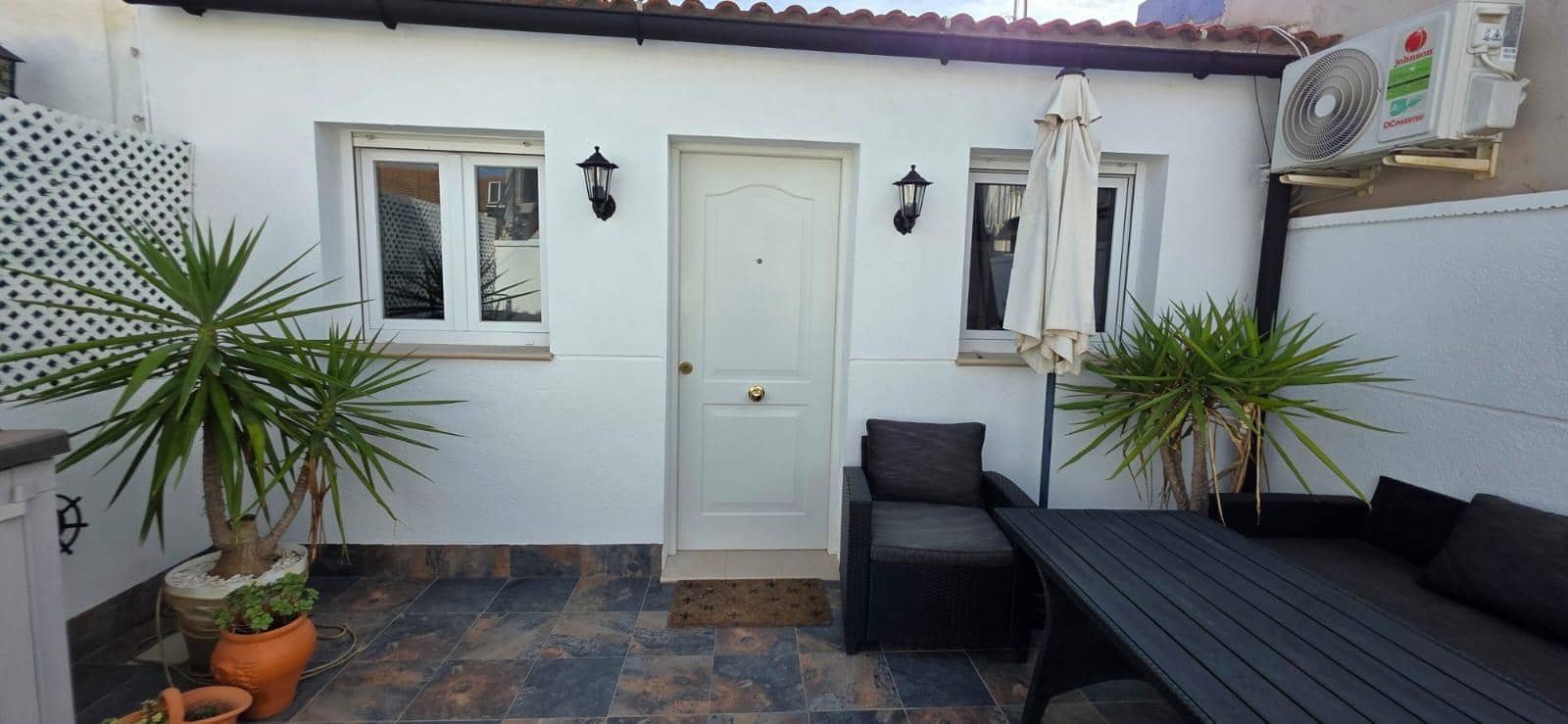 1 soveværelse Semi-Rækkehus til salg i Torrevieja - € 109.000 (Ref: 9443254)