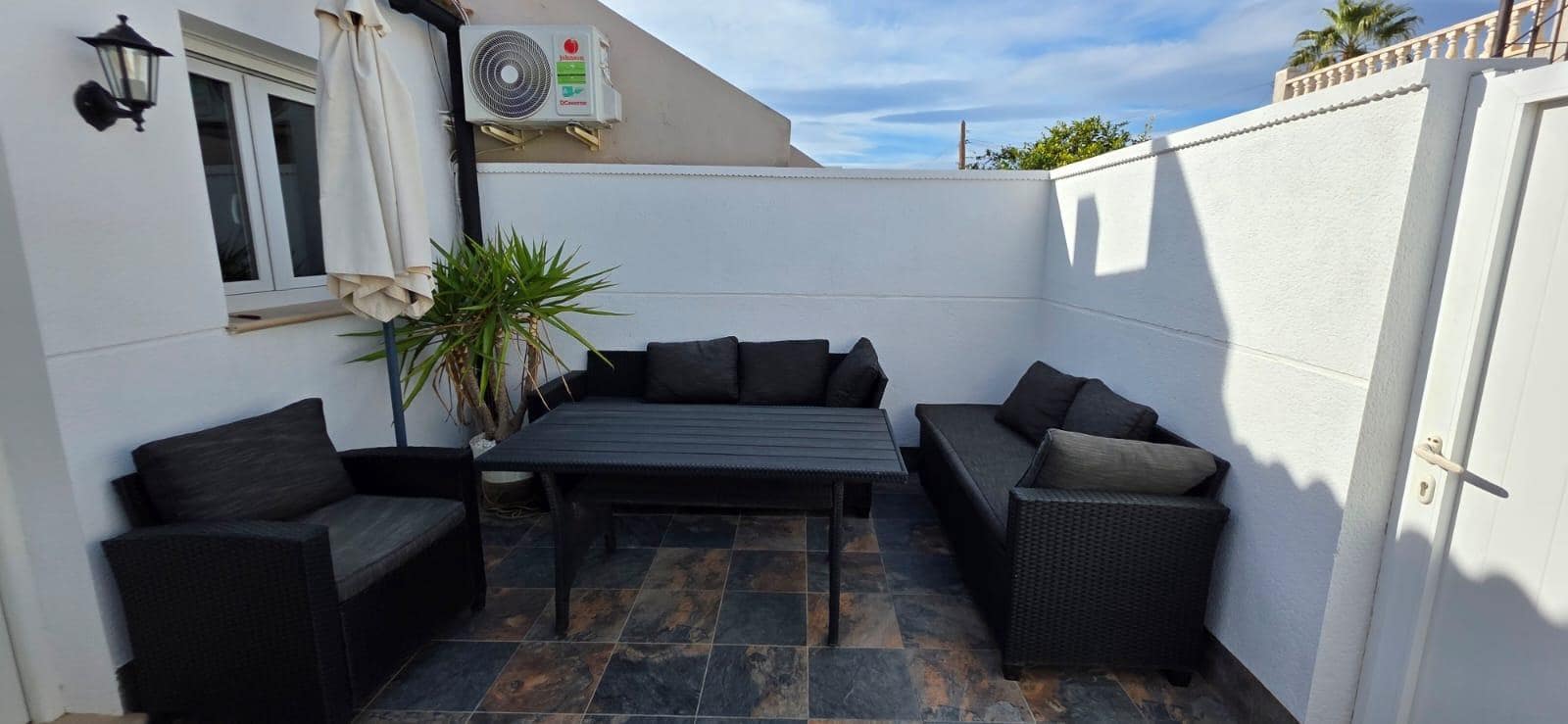 1 soveværelse Semi-Rækkehus til salg i Torrevieja - € 109.000 (Ref: 9443254)