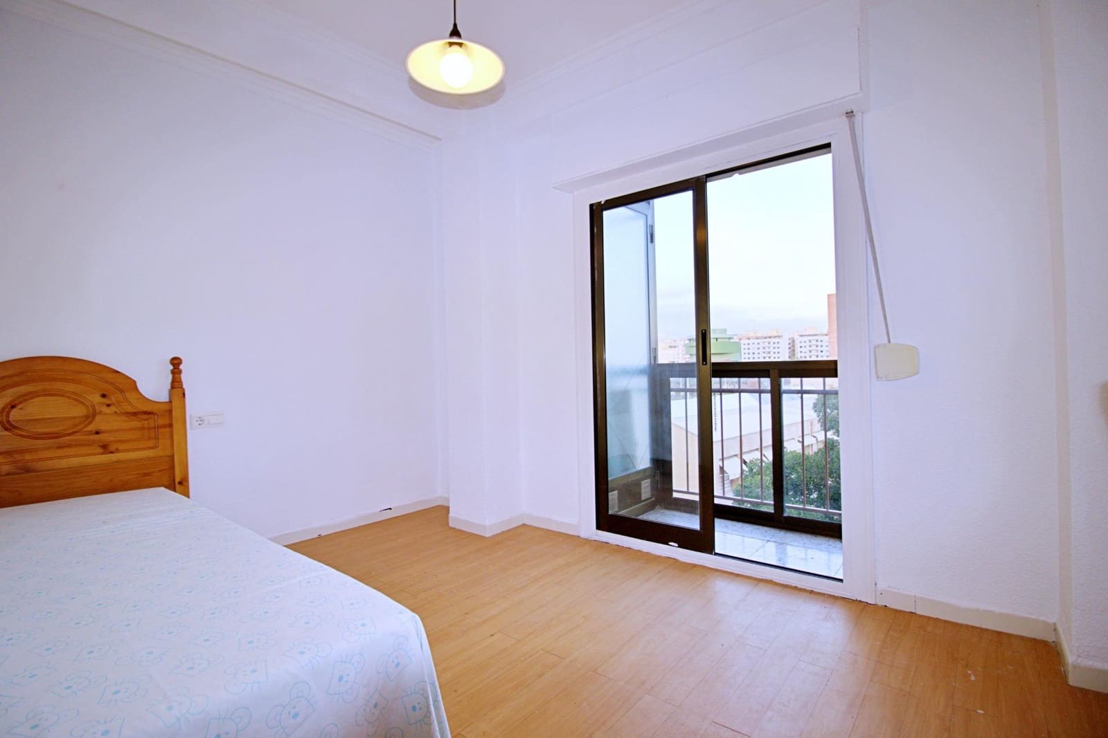 3 bedroom Flat for sale in Elche / Elx - € 168,000 (Ref: 9456254)