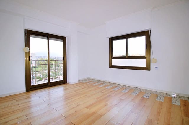 3 bedroom Flat for sale in Altabix, Elche / Elx - € 168,000 (Ref: 9456254)