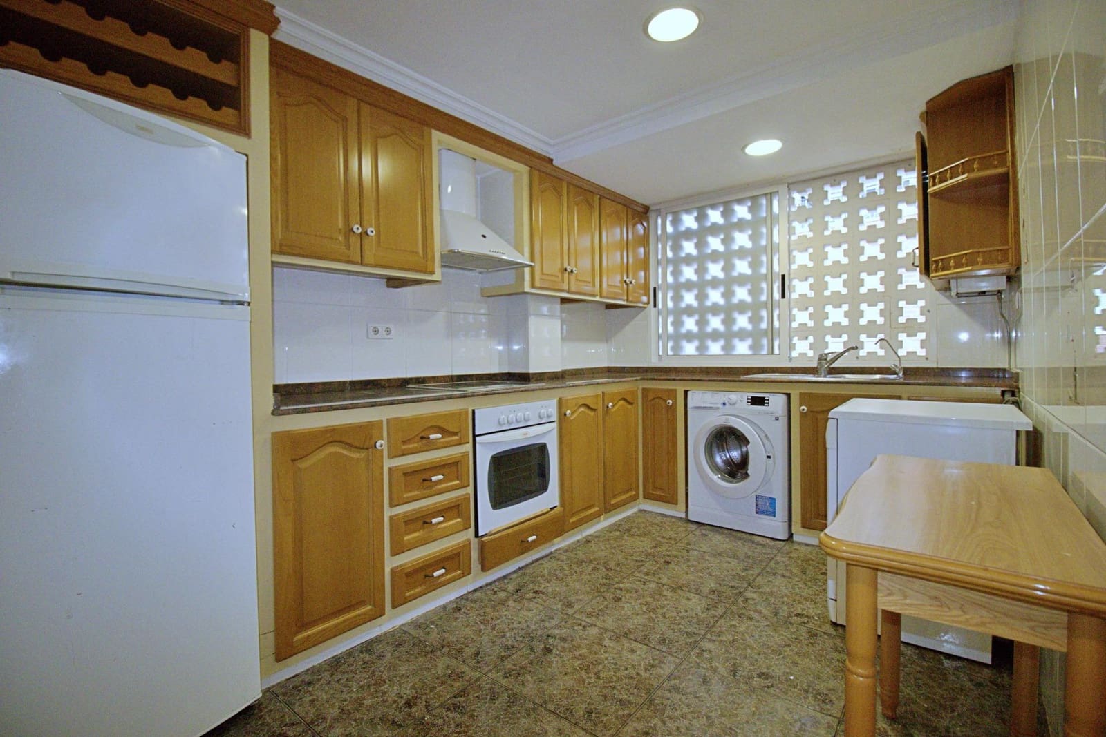 3 bedroom Flat for sale in Elche / Elx - € 168,000 (Ref: 9456254)