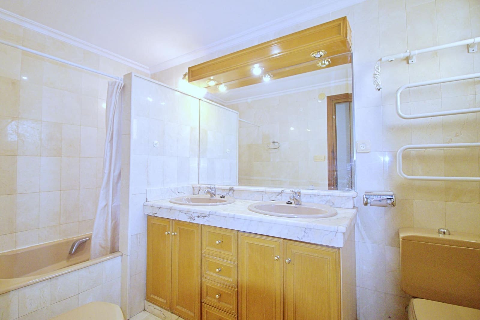 4 bedroom Penthouse for sale in Elche / Elx - € 220,000 (Ref: 9462084)