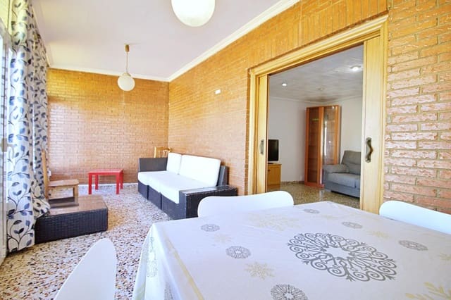 4 bedroom Penthouse for sale in Altabix, Elche / Elx - € 220,000 (Ref: 9462084)