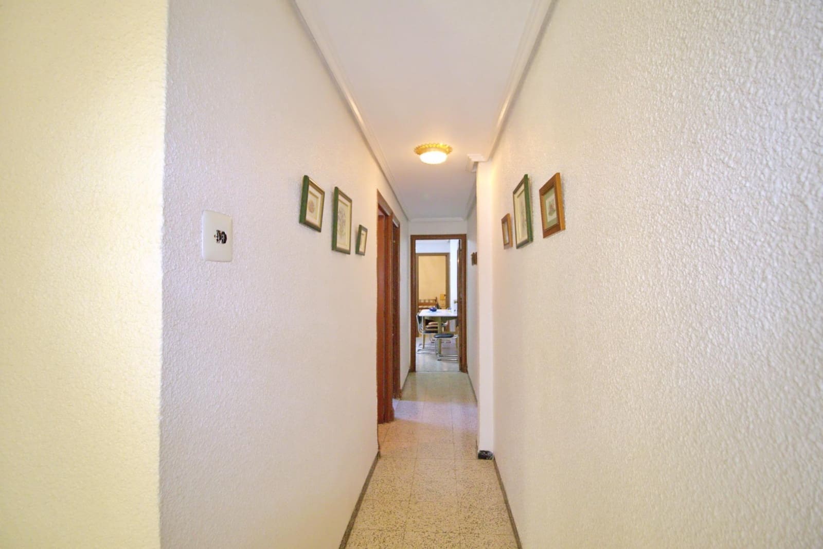 3 bedroom Flat for sale in Elche / Elx - € 120,000 (Ref: 9656092)