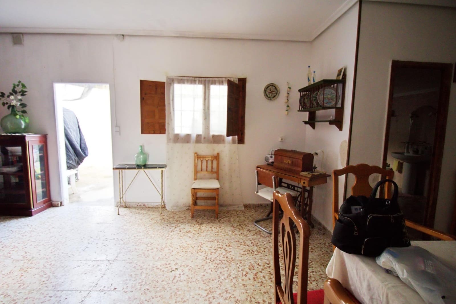 4 slaapkamer Villa te koop in Elche / Elx met garage - € 300.000 (Ref: 9677497)