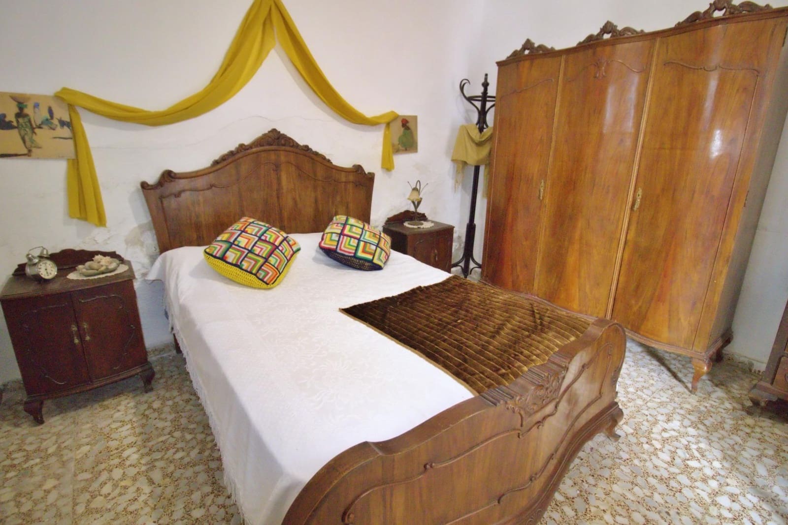 4 slaapkamer Villa te koop in Elche / Elx met garage - € 300.000 (Ref: 9677497)