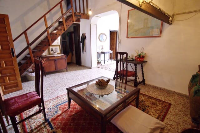 4 quarto Moradia para venda em Elche / Elx com garagem - 300 000 € (Ref: 9677497)