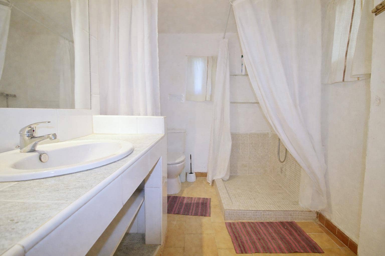 2 bedroom Finca/Country House for sale in Las Bayas with garage - € 180,000 (Ref: 9726641)