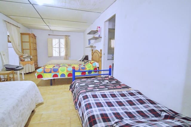 2 bedroom Finca/Country House for sale in Las Bayas, Elche / Elx with garage - € 169,000 (Ref: 9726641)