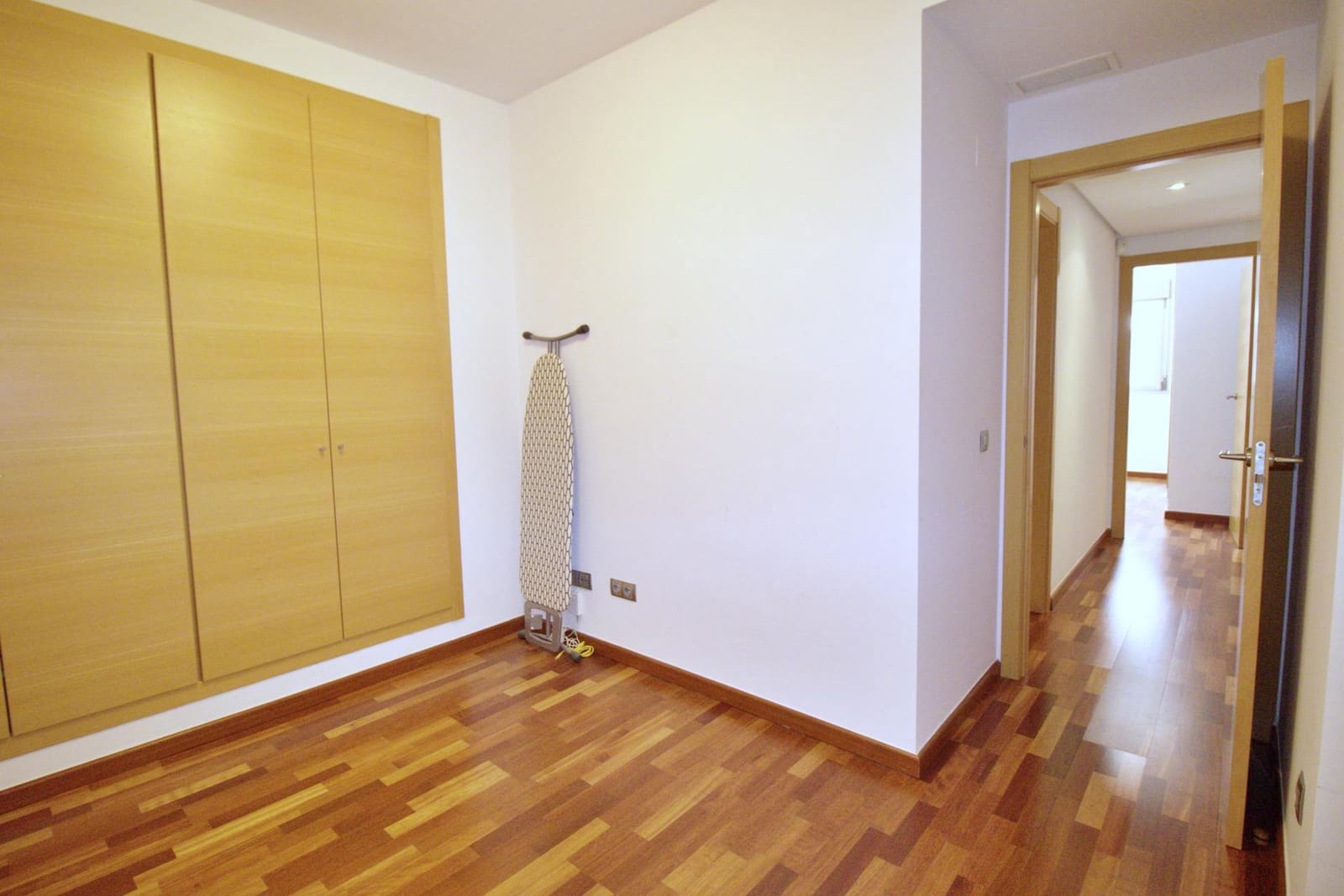 3 bedroom Flat for sale in Elche / Elx with garage - € 275,000 (Ref: 9732118)