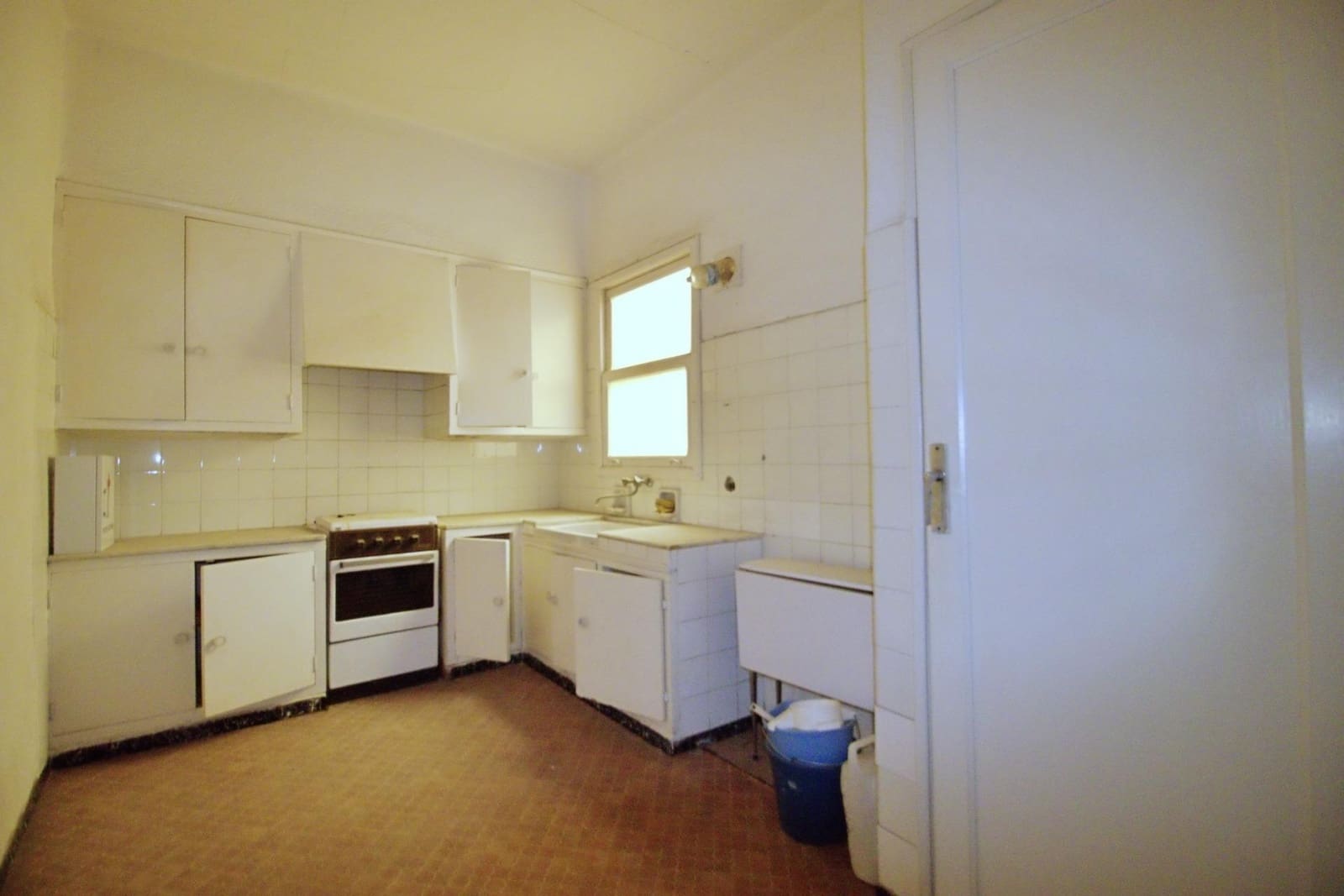 8 bedroom Commercial for sale in Crevillente / Crevillent with garage - € 800,000 (Ref: 9743133)